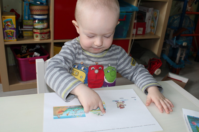 Вот и пошли мы по дороге с музыкой.