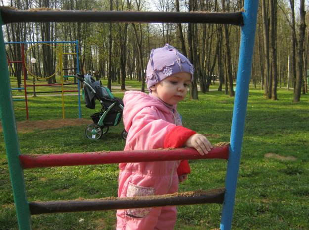 Полине 1 год и 9 месяцев