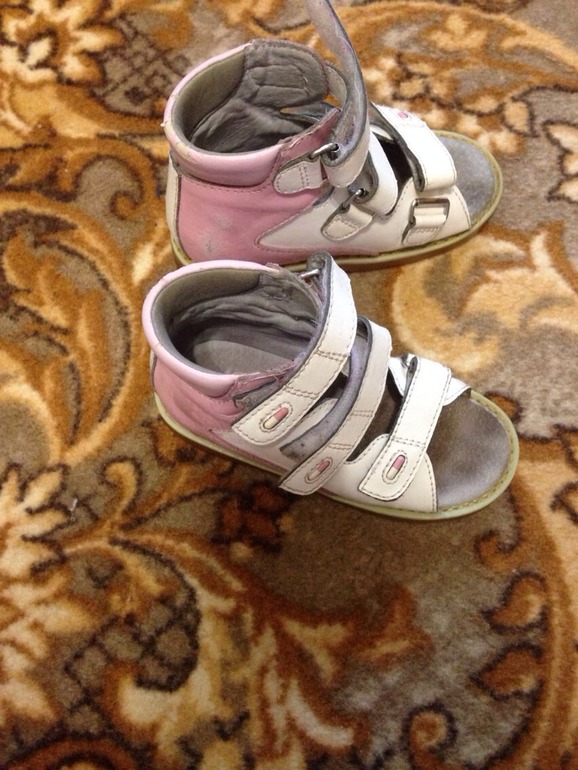 срочно продам сандалики ортека за символич плату 25 рр одинц р-н