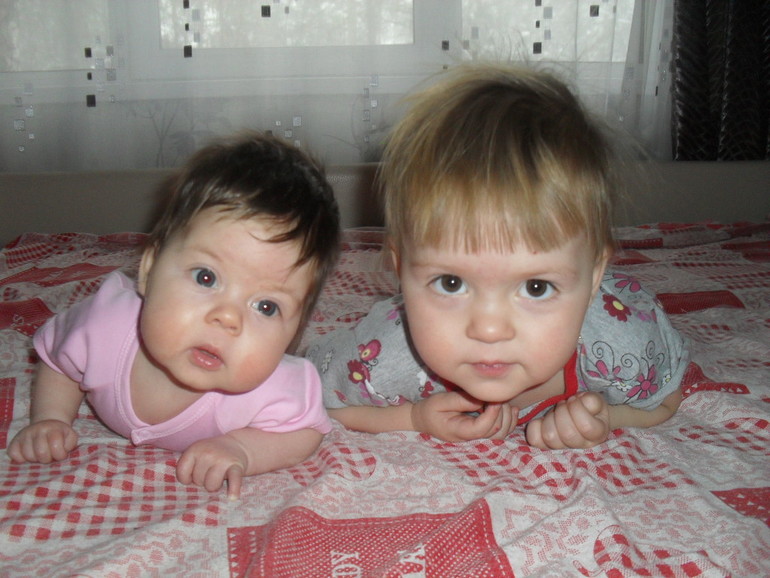 Мои девчонки))