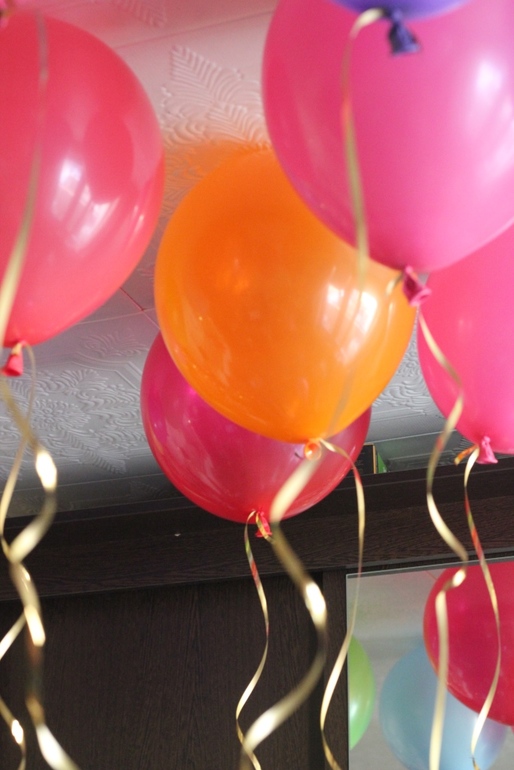 Про подарки и шарики
