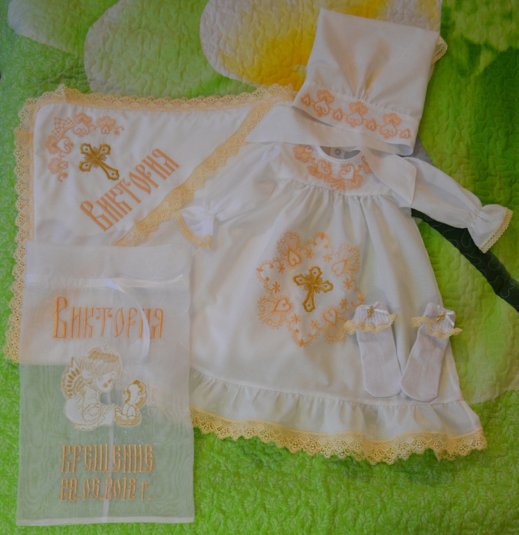 Именные крестильные комплекты на заказ