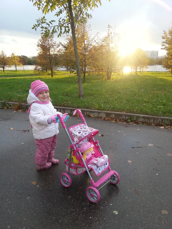 Дети, лужи, грязь.