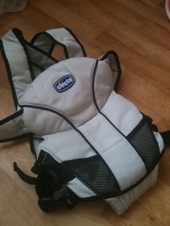 Продам кенгуру Chicco Go,б/у в отл.состоянии.500р.