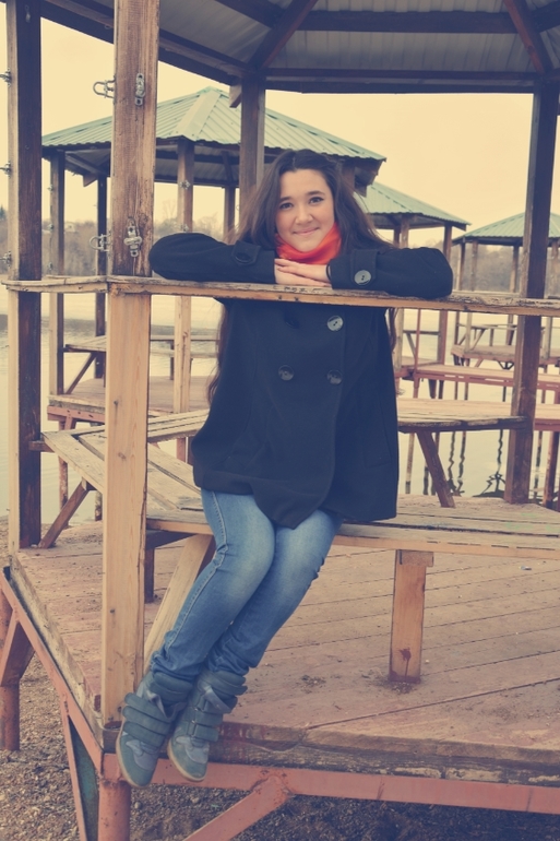 Алина и шарфик....