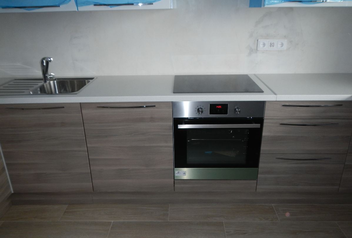 Установили мою кухню! Пока что так...