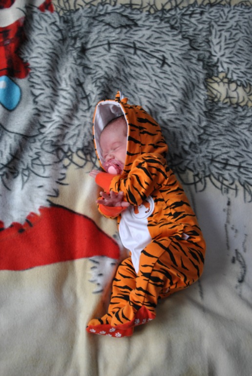 Нам 1 месяц))))))))))))))))))))))))))))))))))))))