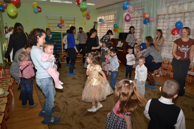 Утренник 8 марта
