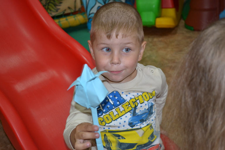 НАМ 4 ГОДИКА!!!!