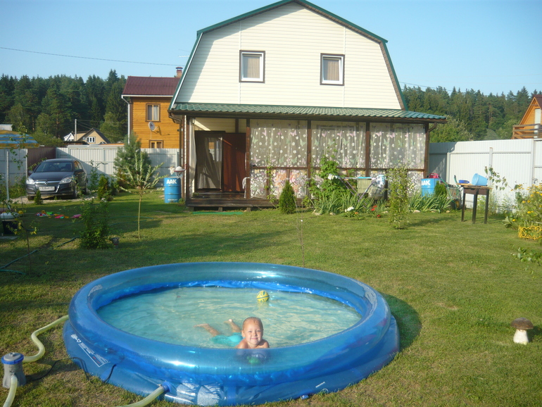 Продам надувной бассейн BestWay 305*76 и биотуалет