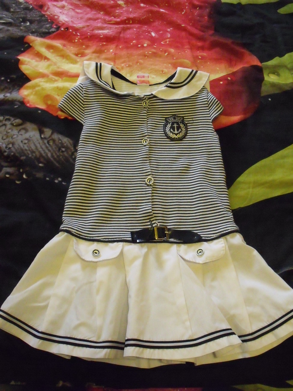 Для девочки 2-4 года Zara,H&M.....