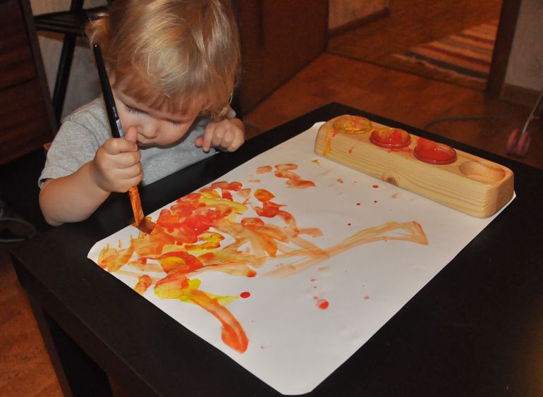 Подставка под баночки с краской