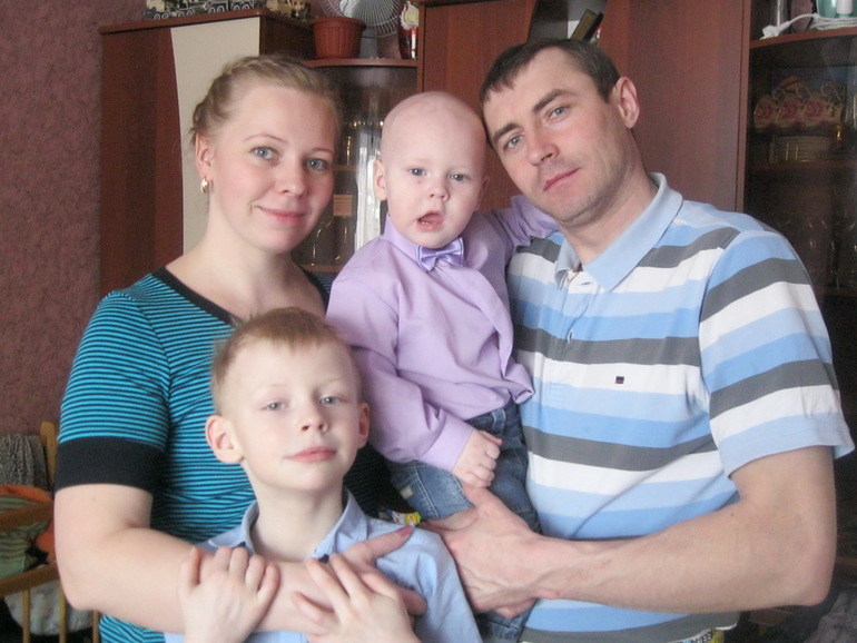 Сашке год! Теперь он официально прокачан))