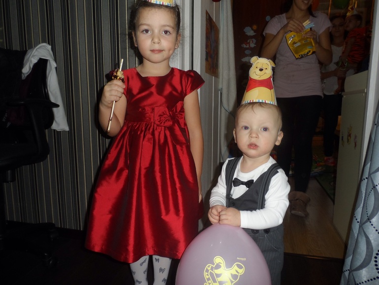 Нам годик с Винни)