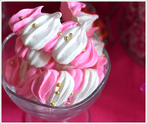 Minnie Mouse candy bar...