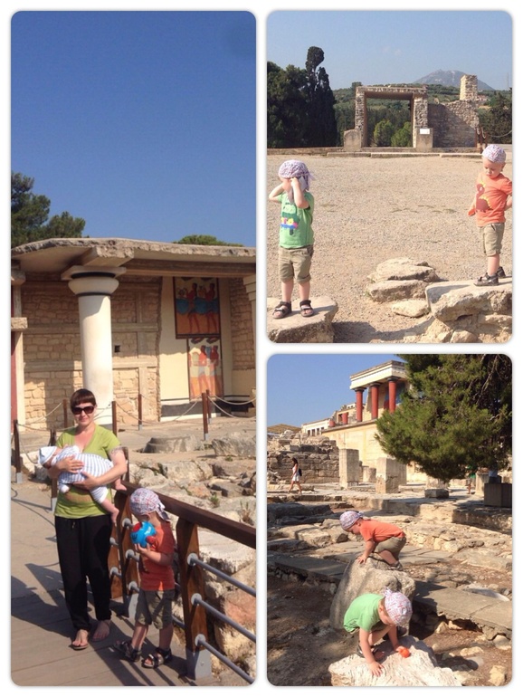 На Крит большой семьей :-)