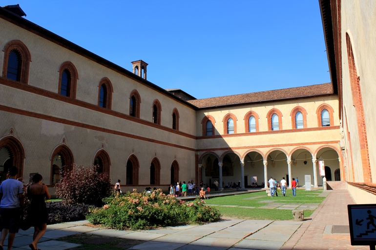 Летний европейский трип 2013 с годовасиком. Часть 8. Милан и как мы не попали в Цюрих