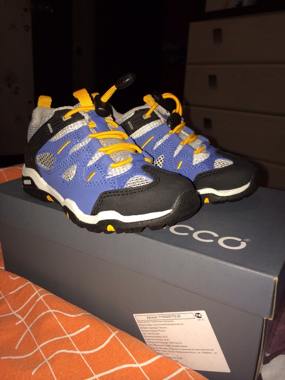 Кроссовки ECCO 25 размер (16 см)