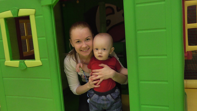 ДР братика и первый раз в игровой комнате))