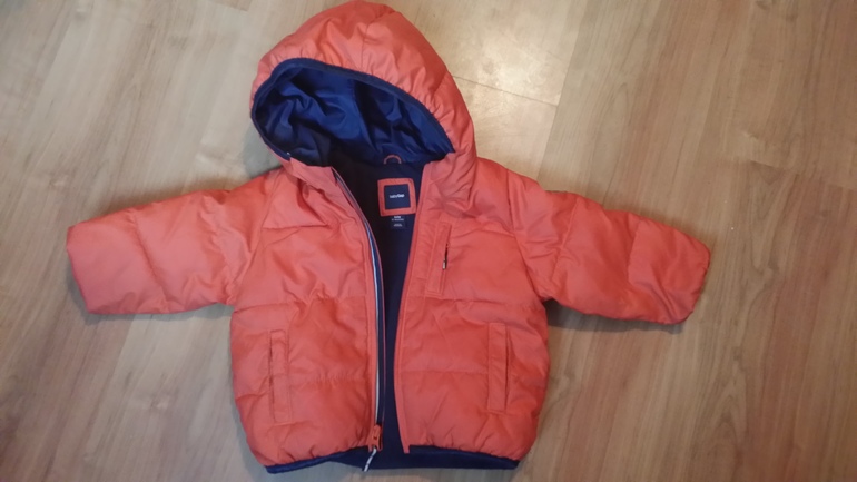 демисезонная куртка baby Gap 12 мес