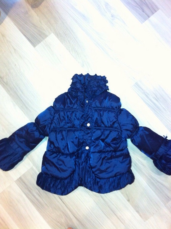 Курточка фан фан размер 3 года не стройную девочку. 1000 Почта