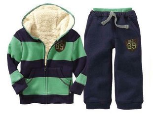 ТЕПЛЫЕ КОСТЮМЫ GAP (полностью на меховом подкладе),4600-5200 тенге, размеры 80-140