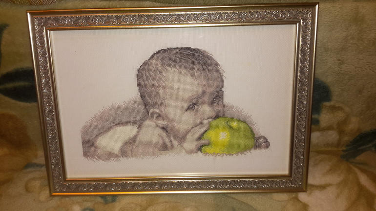 оформила теперь красуются на стене