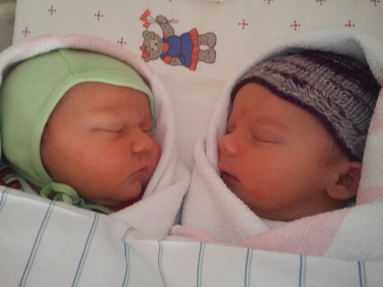 Та-дааааам! Наше годовасие!