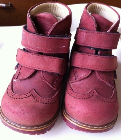 Продам ортопедические ботинки Tiflani 22р. , Rabbit 21р. Б/у. Состояние идеальное.