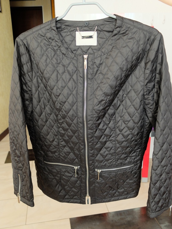 Новая куртка-ветровка «Alessandr Manzoni». Размер 48 - 50.