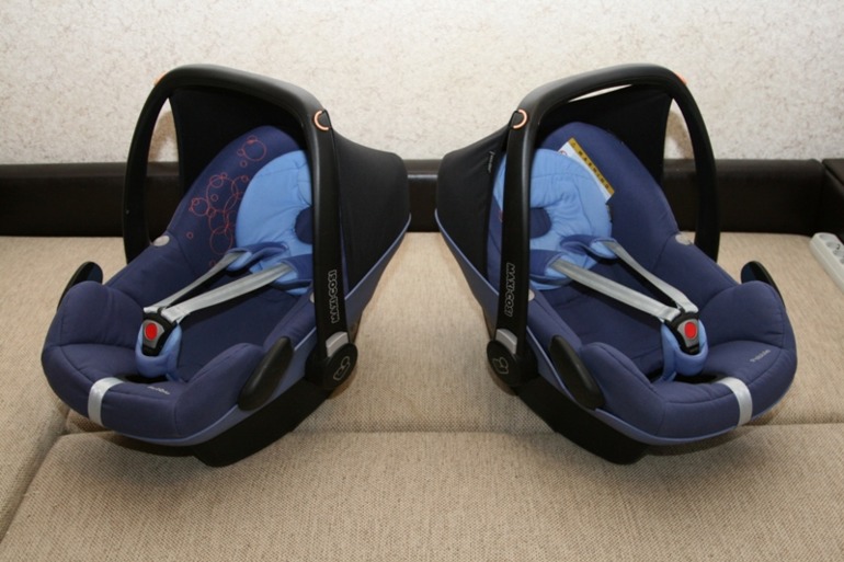 Продам 2 автокресла Maxi Cosi Pebble и адаптеры для автокресел к коляске Mountain Buggy