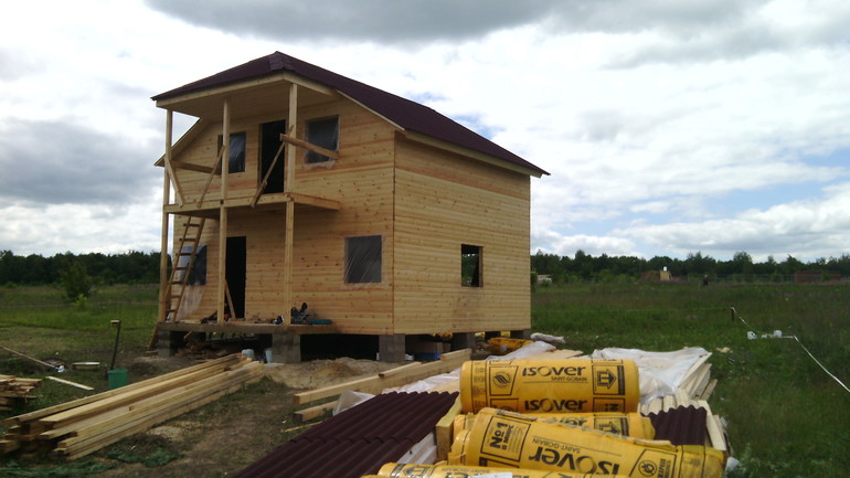 Земля в Москве