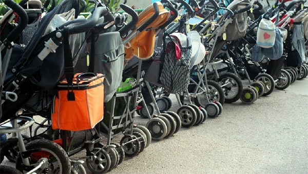 Cлинги, коляски и стресс. Что лучше: горизонтальное или вертикальное положение для новорожденного? Ч3