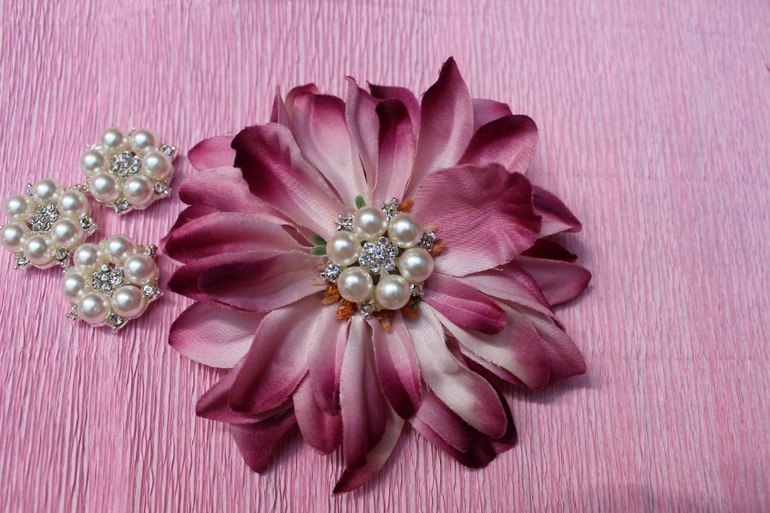 НОВИНКИ!Шапочки,повязки,аксессуары с цветами и стразами swarowski ручной работы.ВСЁ В НАЛИЧИИ! ПОЧТА