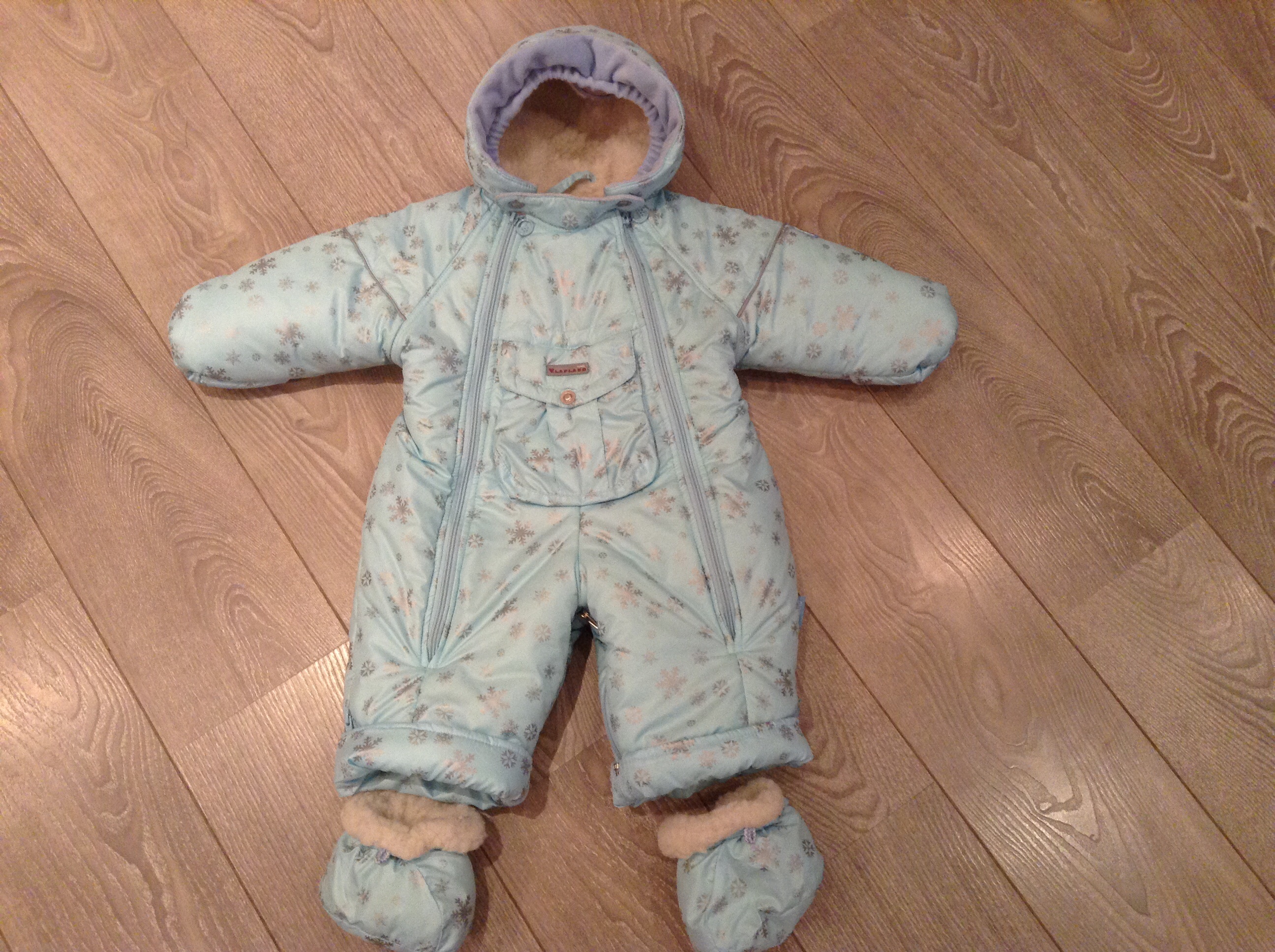 Комбинезоны б/у от 0 до 2-х лет. Для мальчика и девочки.