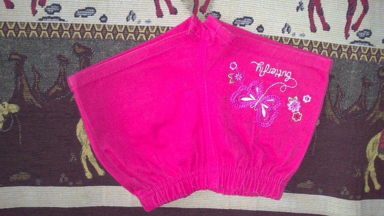 одежда для девочки на 1-2 года новая и бу