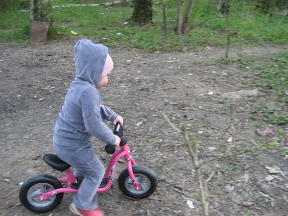 Беговел. Наш первый заезд.