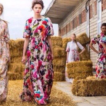 Платье в наличии, размеры - XS, S, M. Цена - 6500 руб.