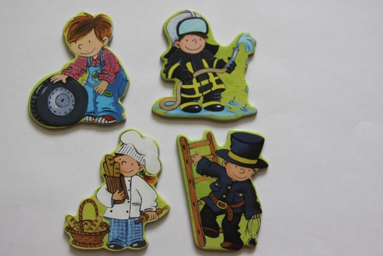 Знакомимся с Профессиями в 2.2 года