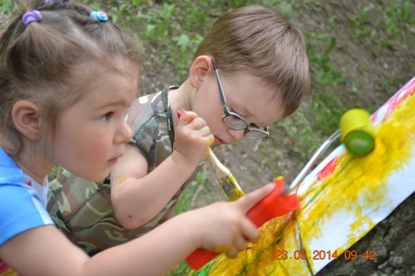 Игры на улице. Домик для фей