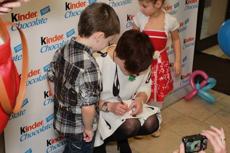 Маленькие Звездочки Kinder Chocolad)))