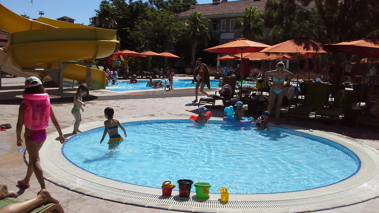 Кемер, Akka alinda