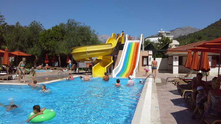 Кемер, Akka alinda