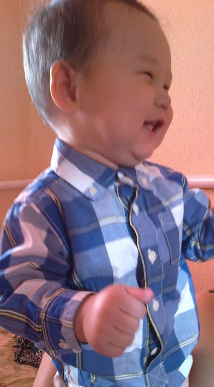 10 мес 16 дней) видео ходьбы, ну и просто фото)