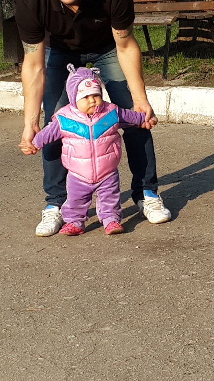 Нам 9 месяцев и 17 дней