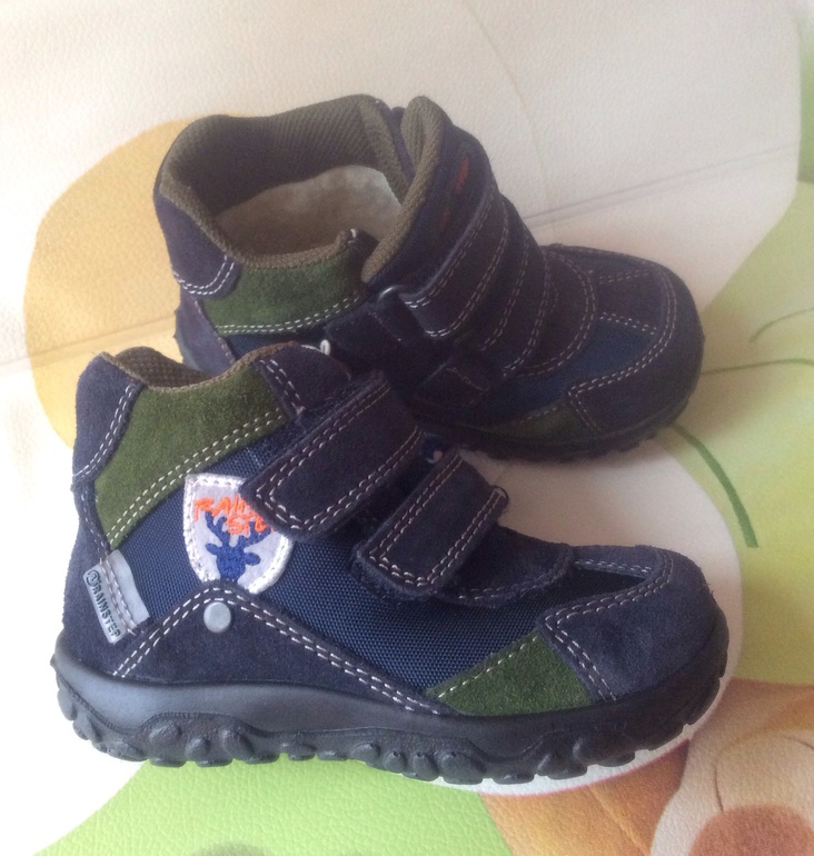 Zara. Yoox. Chobi. Norveg. В общем, с миру по нитке...