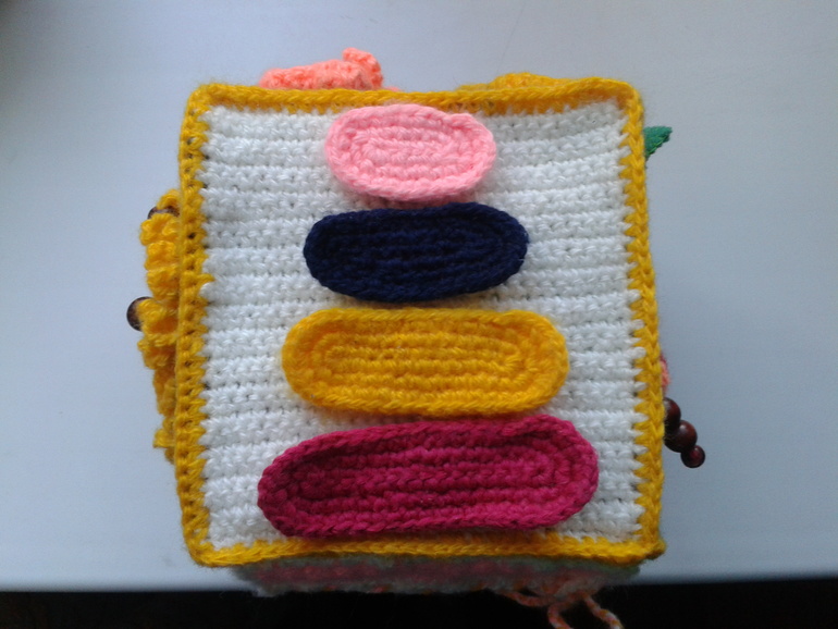 Наш развивающий кубик.