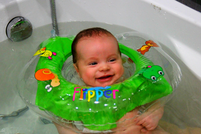 наше первое купание в кругу