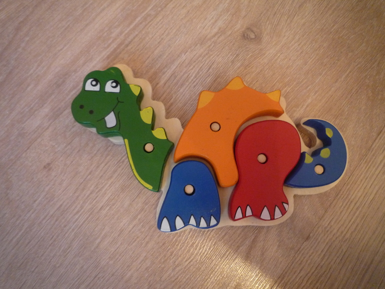 Наши игрушки от года и восьми весяцев и до....