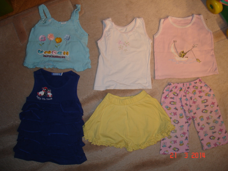 Отдам д/д: 98-104, 0-3 мес,валенки 17 см; д/м:белье 104-110,комплект 122,ботинки 34 р-р, рез.сапожки 25 и 26, Каховская/Севастопольская